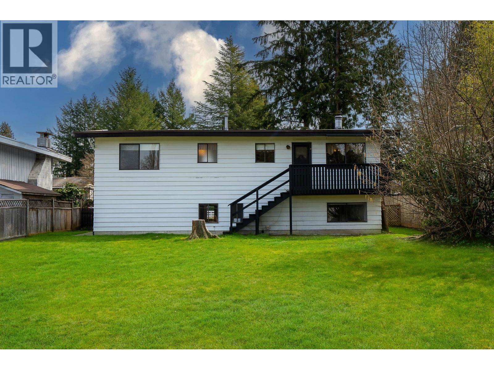 11671 211 Street, Maple Ridge, BC - Outdoor