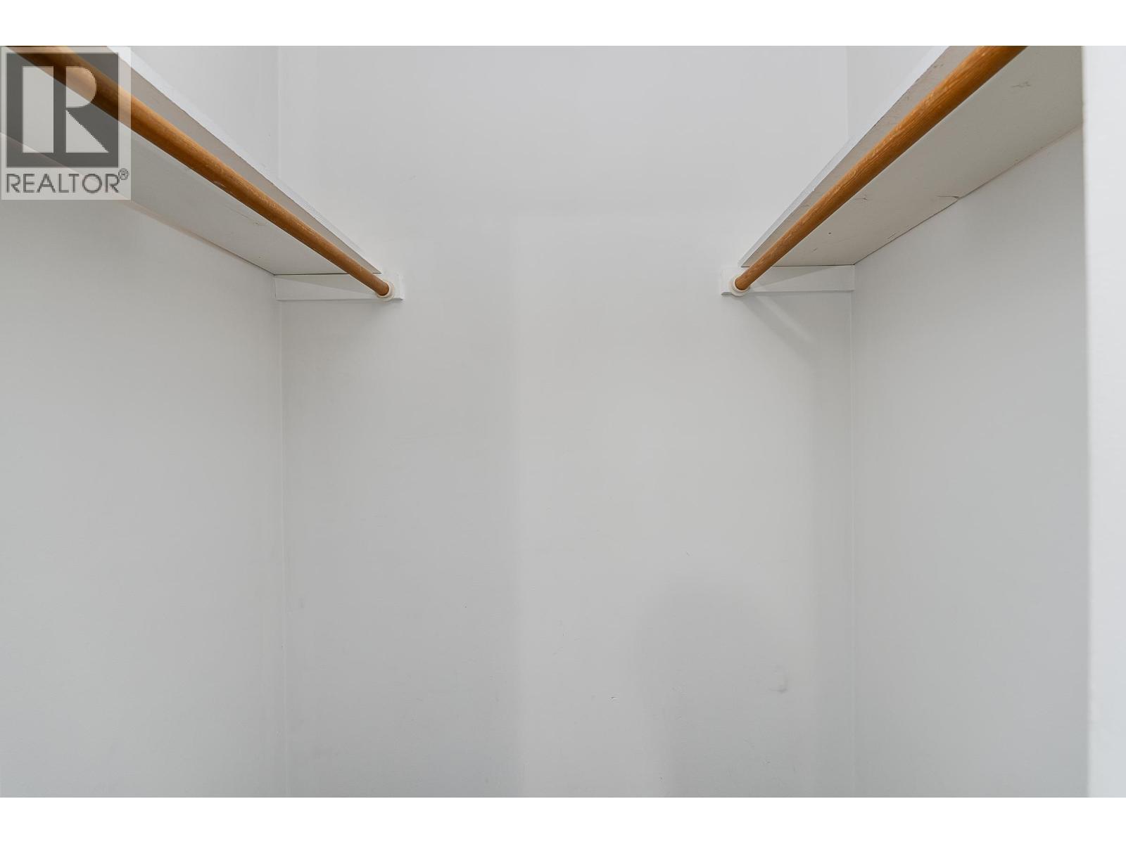 11671 211 Street, Maple Ridge, BC - Indoor With Storage