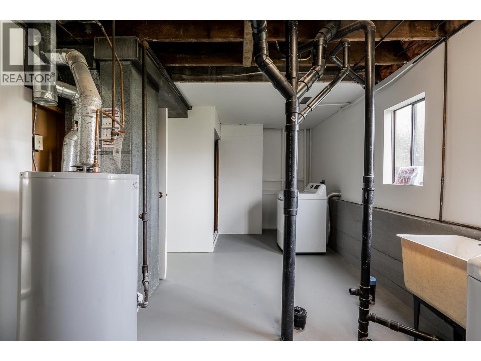 11671 211 Street, Maple Ridge, BC - Indoor Photo Showing Basement