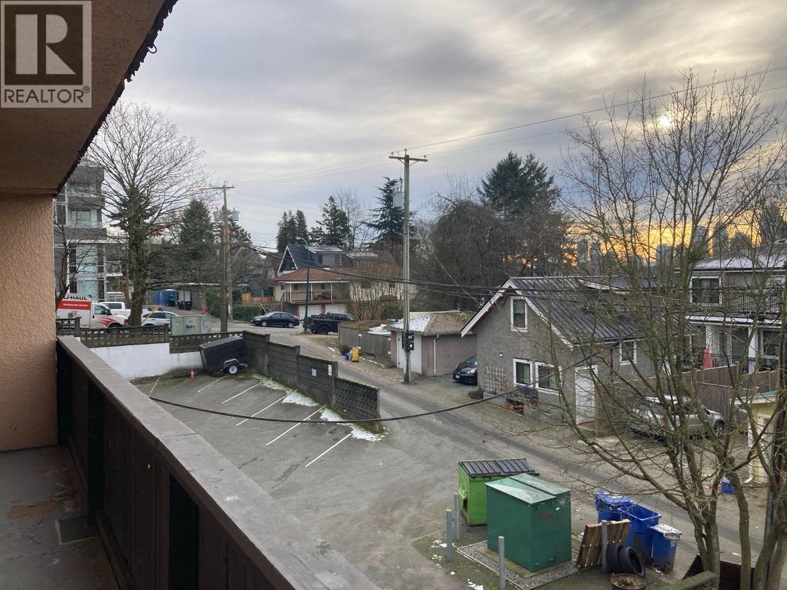 214 3570 East Hastings Street, Vancouver, BC - Outdoor