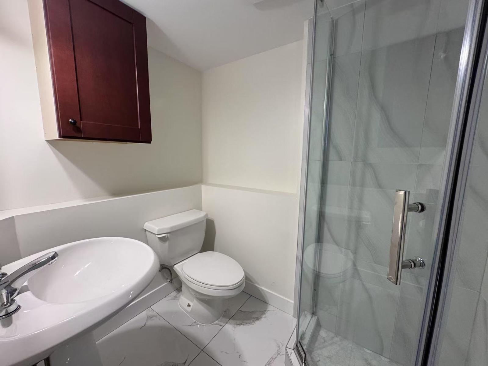 8922 Watson Drive, Delta, BC - Indoor Photo Showing Bathroom