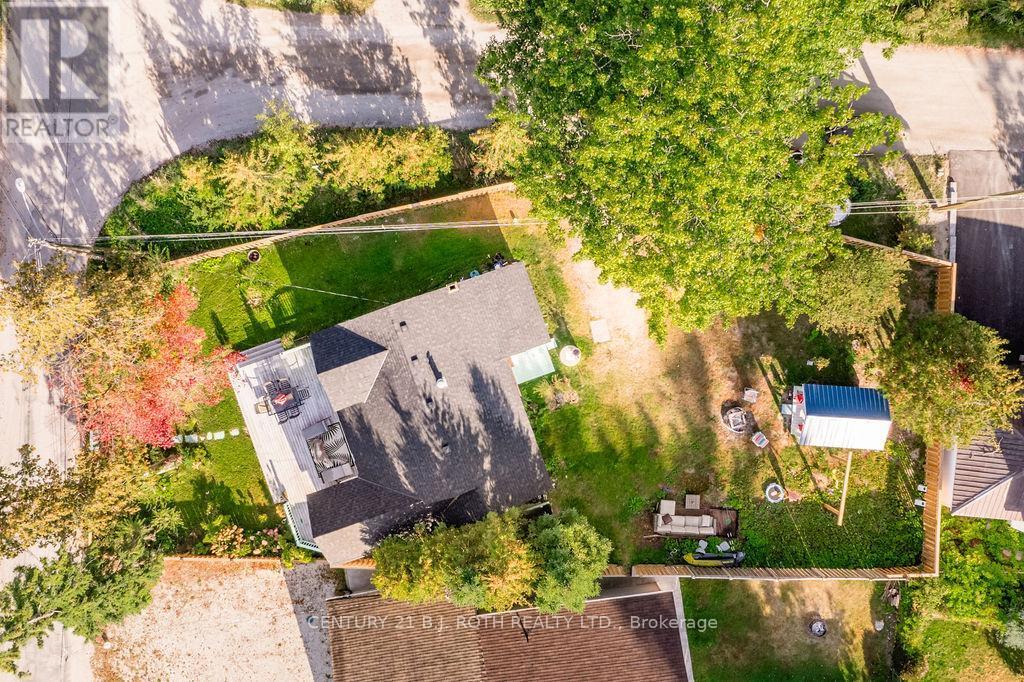 7 Oliver Drive, Tiny, ON - Outdoor