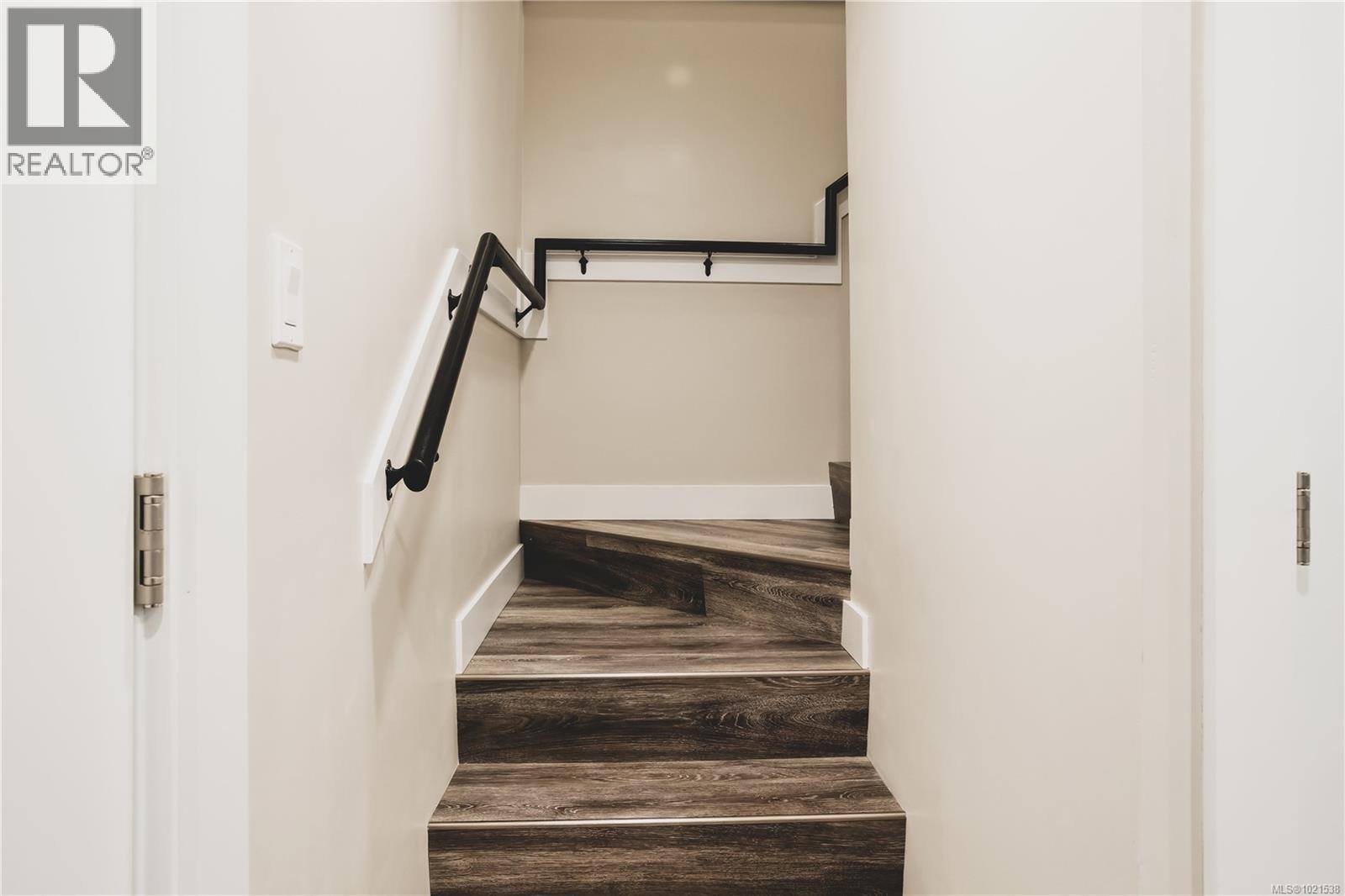 1078 Tyee Terr, Ucluelet, BC - Indoor Photo Showing Other Room