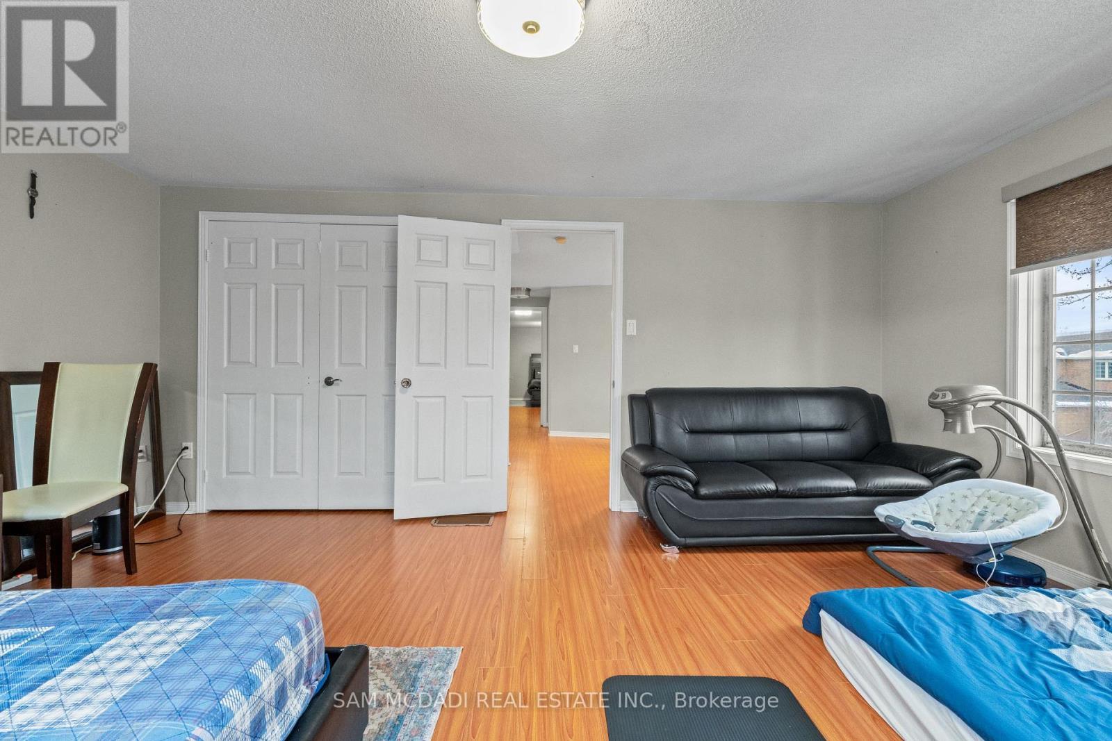 1073 Gabriel Place, Burlington, ON - Indoor