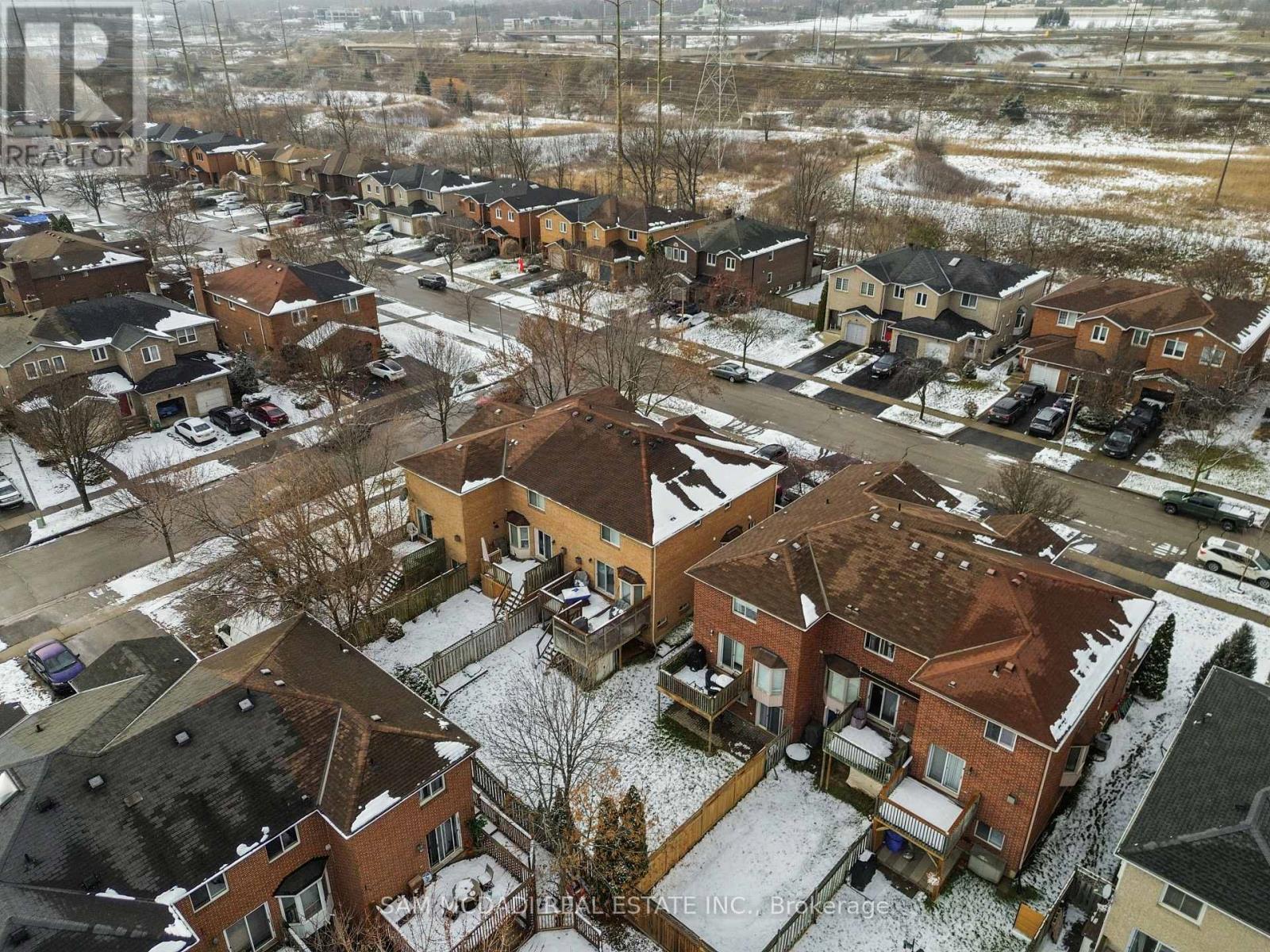 1073 Gabriel Place, Burlington, ON - Outdoor