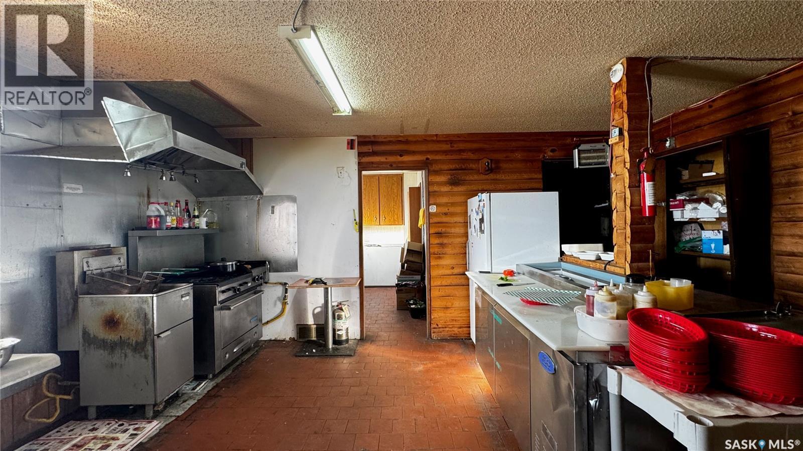 200 Washington Avenue, Hanley, SK