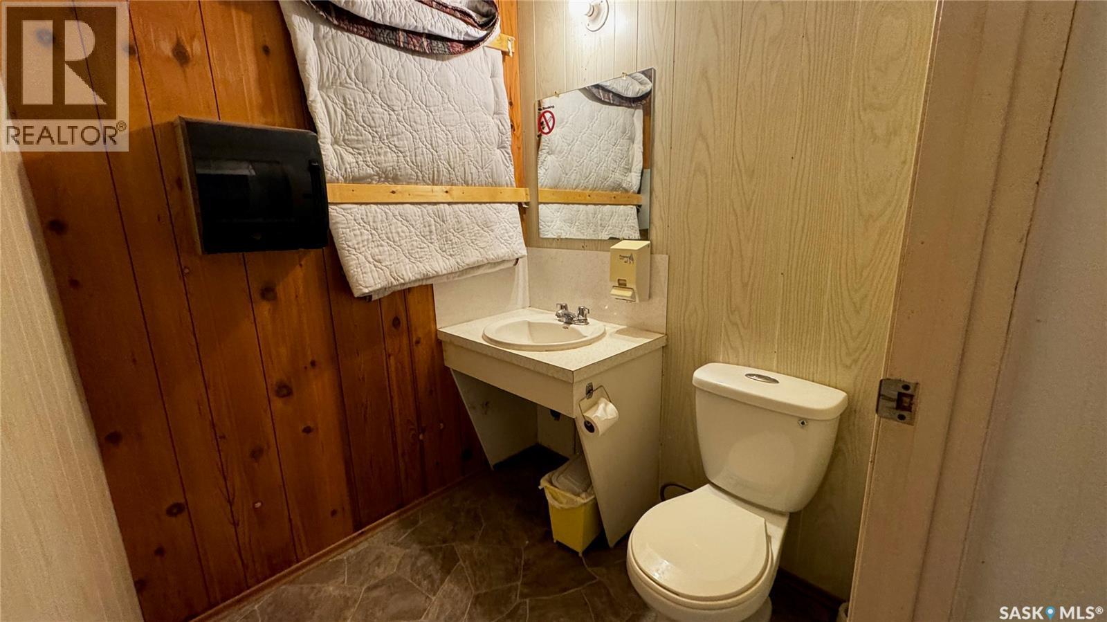 200 Washington Avenue, Hanley, SK