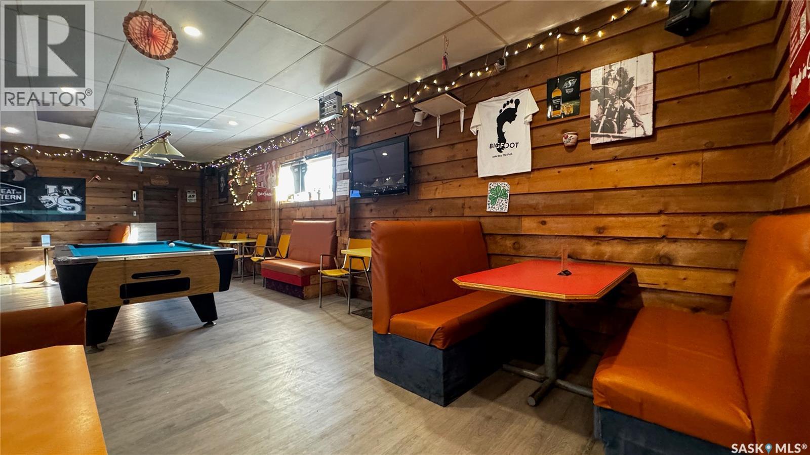 200 Washington Avenue, Hanley, SK