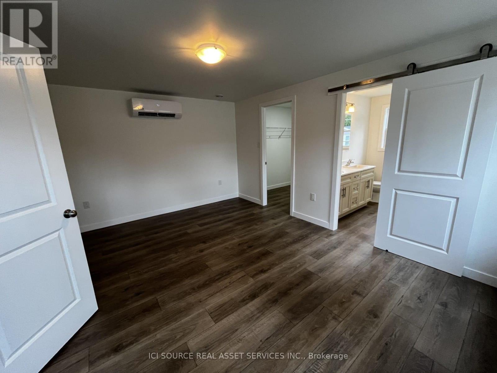 305 - 8250 County Rd 17, Clarence-Rockland, ON - Indoor Photo Showing Other Room