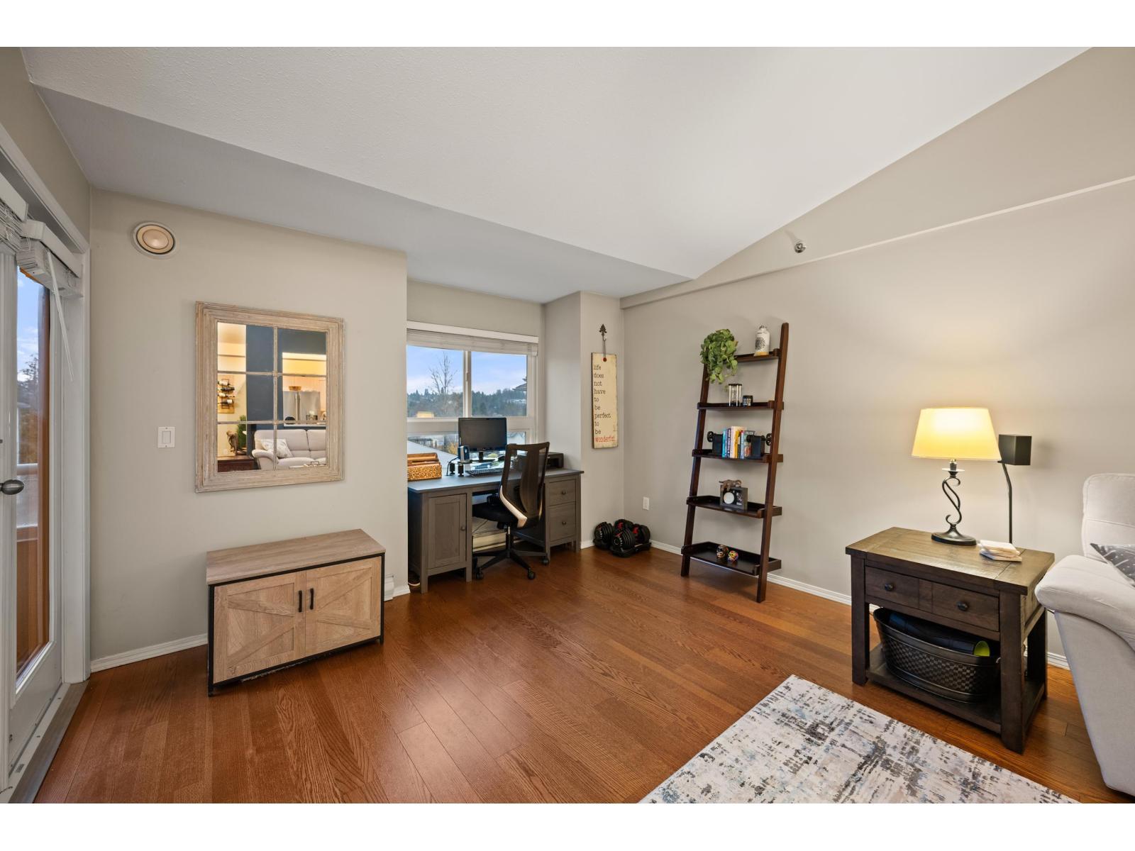 402 19721 64 Avenue, Langley, BC - Indoor