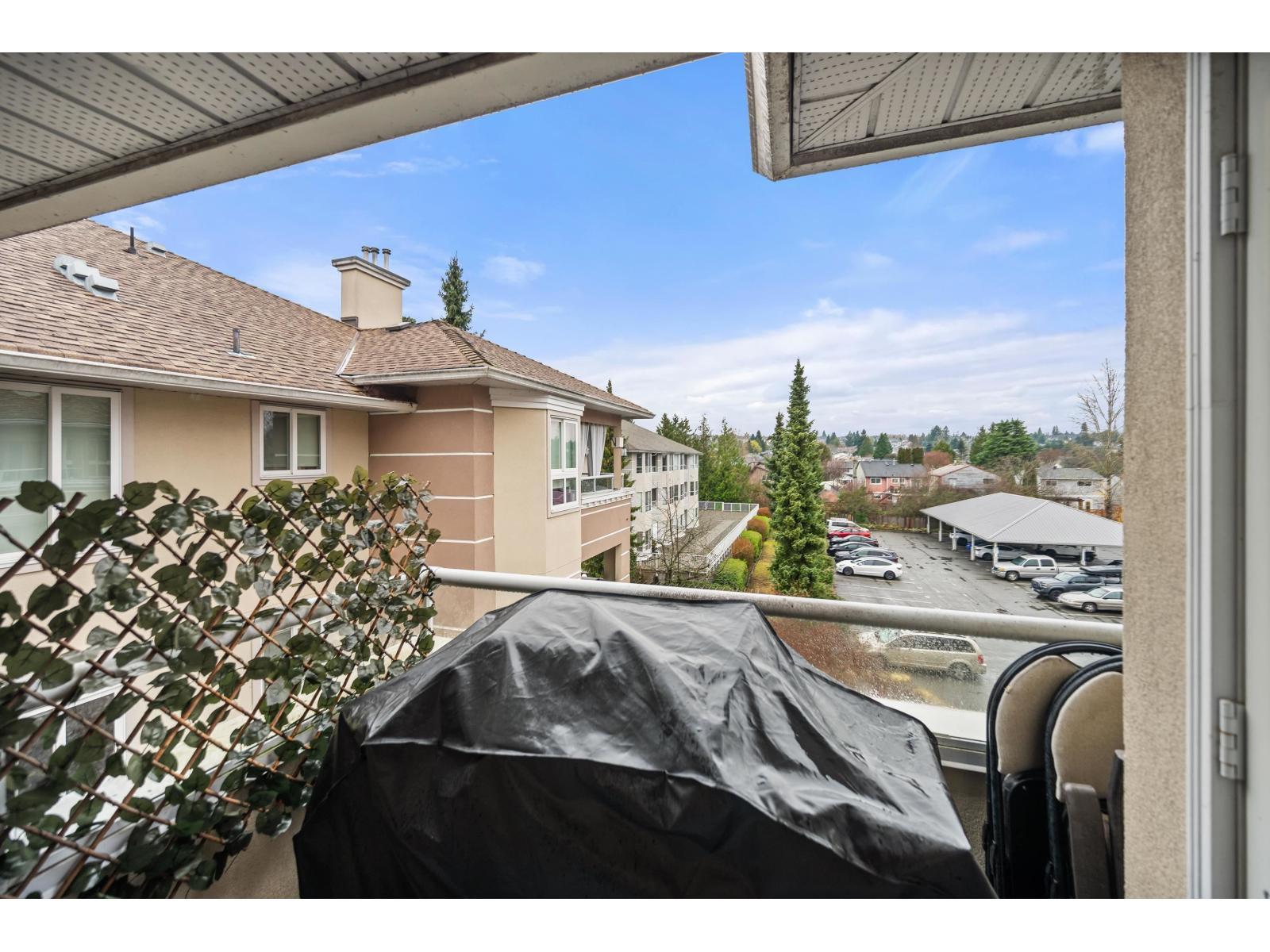 402 19721 64 Avenue, Langley, BC - Outdoor With Exterior