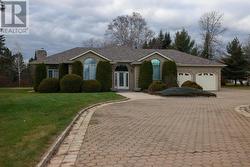 2200 Bordeaux CRES Thunder Bay, ON P7K 1C2