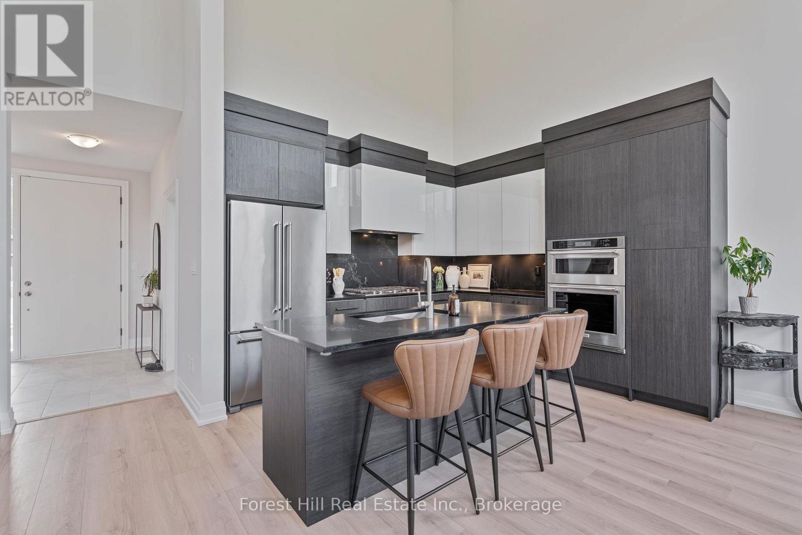 87 Goldie Court, Blue Mountains, ON - Indoor Photo Showing Kitchen