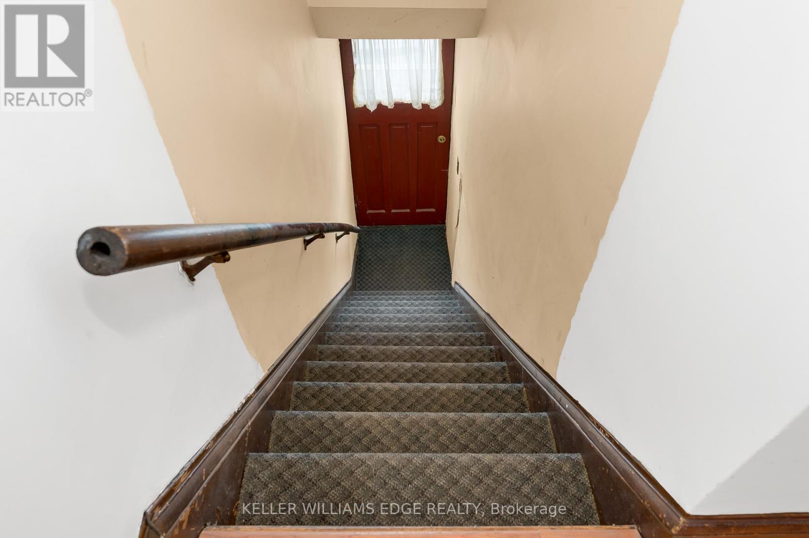 760 King Street E, Hamilton, ON - Indoor Photo Showing Other Room