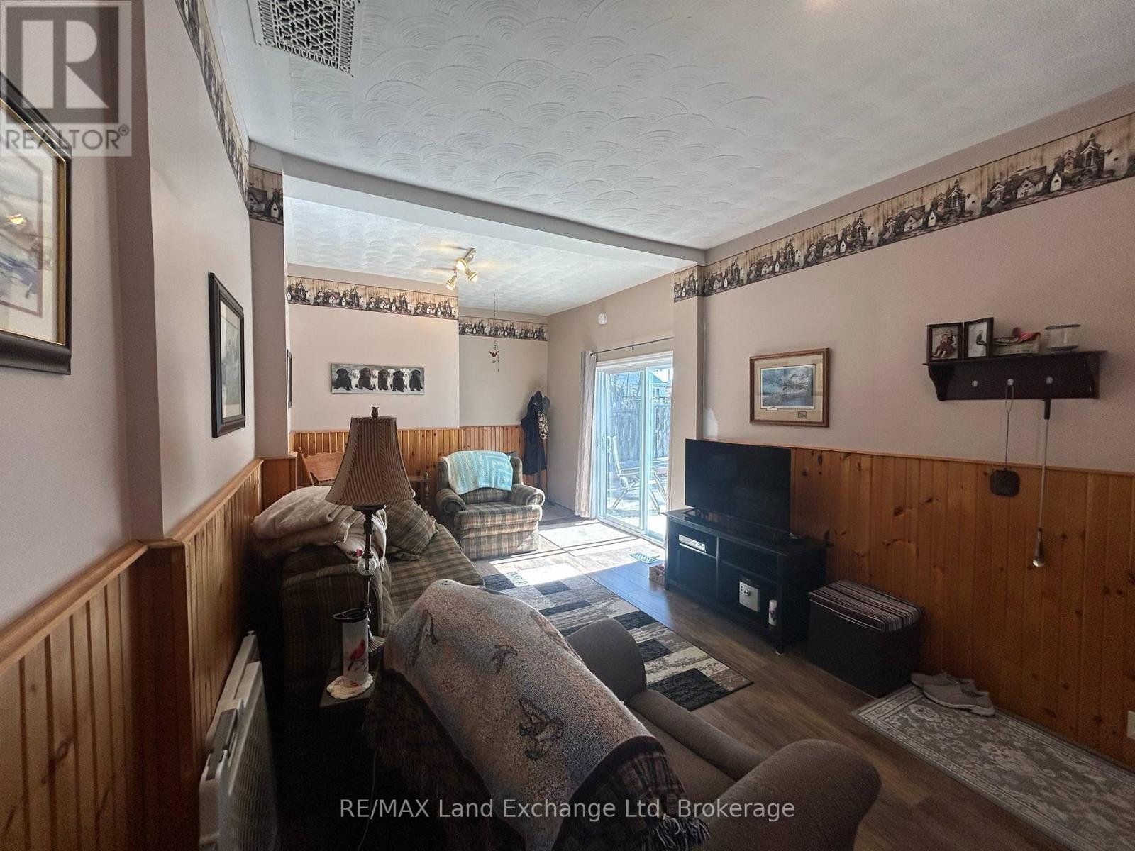 327 Frances Street, North Huron (Wingham), ON - Indoor Photo Showing Other Room