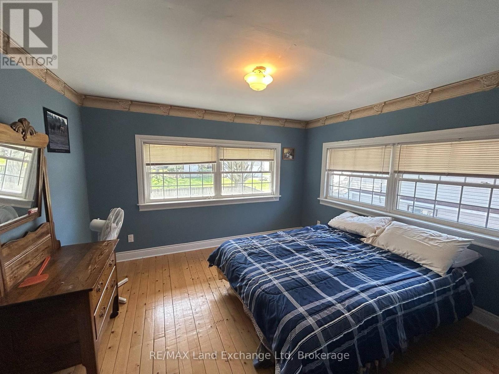 327 Frances Street, North Huron (Wingham), ON - Indoor Photo Showing Bedroom