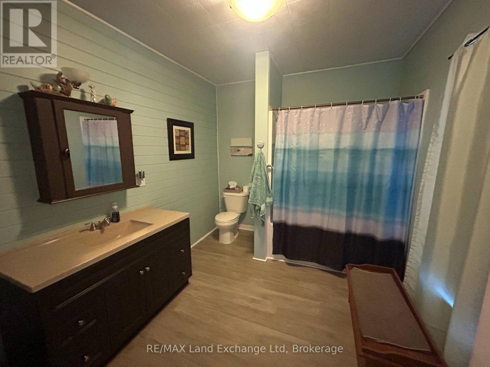 327 Frances Street, North Huron (Wingham), ON - Indoor Photo Showing Bathroom