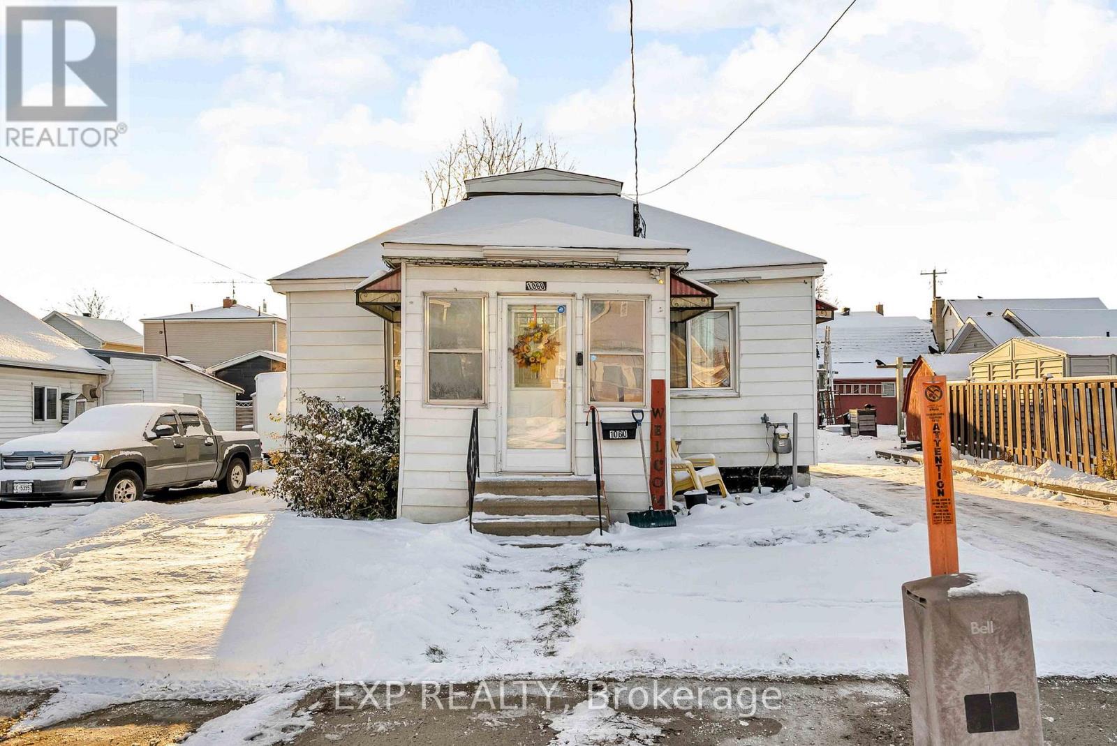 1060 Abbot Street, Cornwall, ON - Outdoor