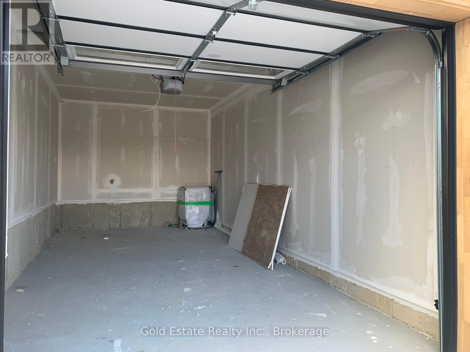 #25 - 51 Sparrow Avenue, Cambridge, ON - With Exterior