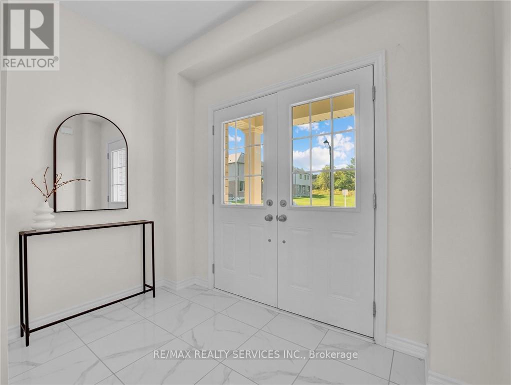 28 Ford Street, Brant, ON - Indoor Photo Showing Other Room