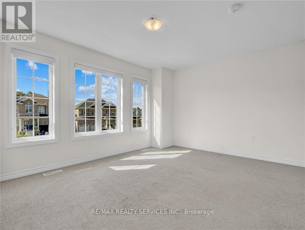 28 Ford Street, Brant, ON - Indoor Photo Showing Other Room