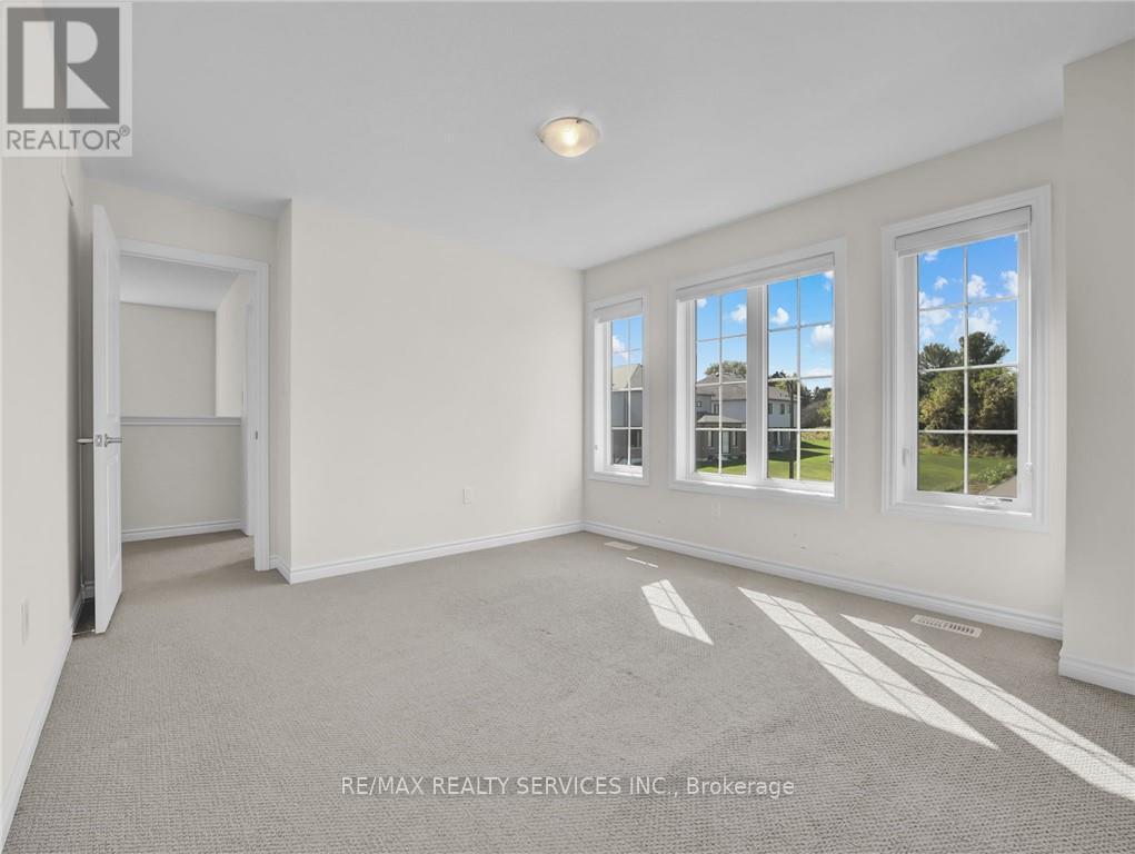 28 Ford Street, Brant, ON - Indoor Photo Showing Other Room