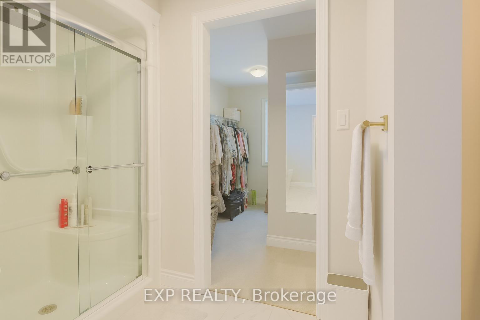 195 Water Street, Waterloo, ON - Indoor Photo Showing Bathroom