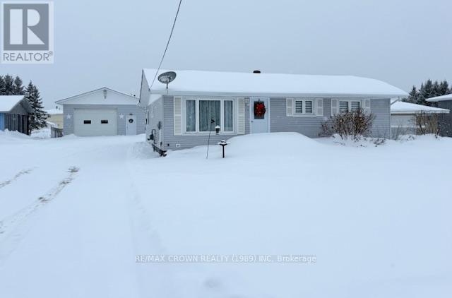 316 Government Road, Kapuskasing, ON -