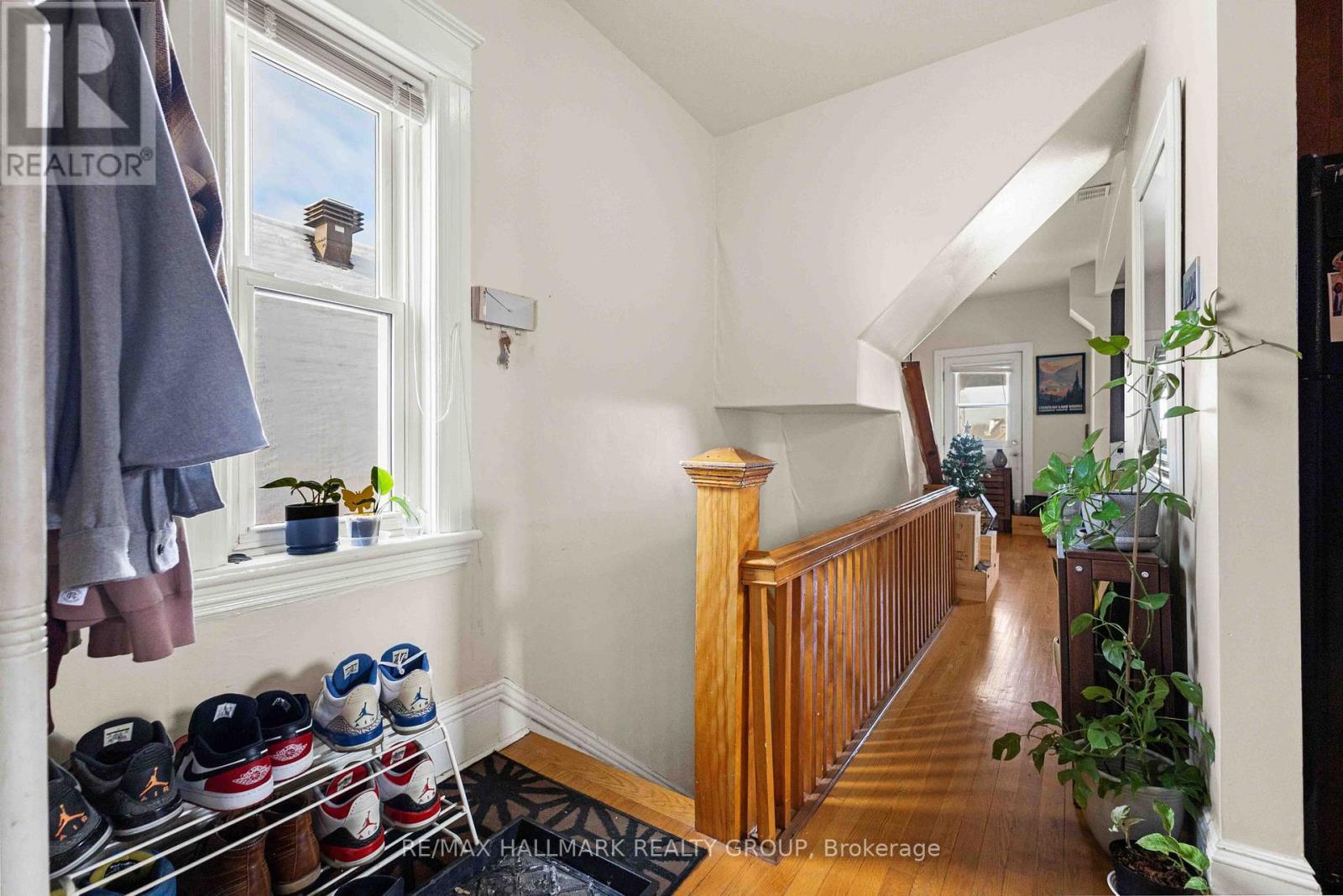 70 Anderson Street, Ottawa, ON - Indoor Photo Showing Other Room