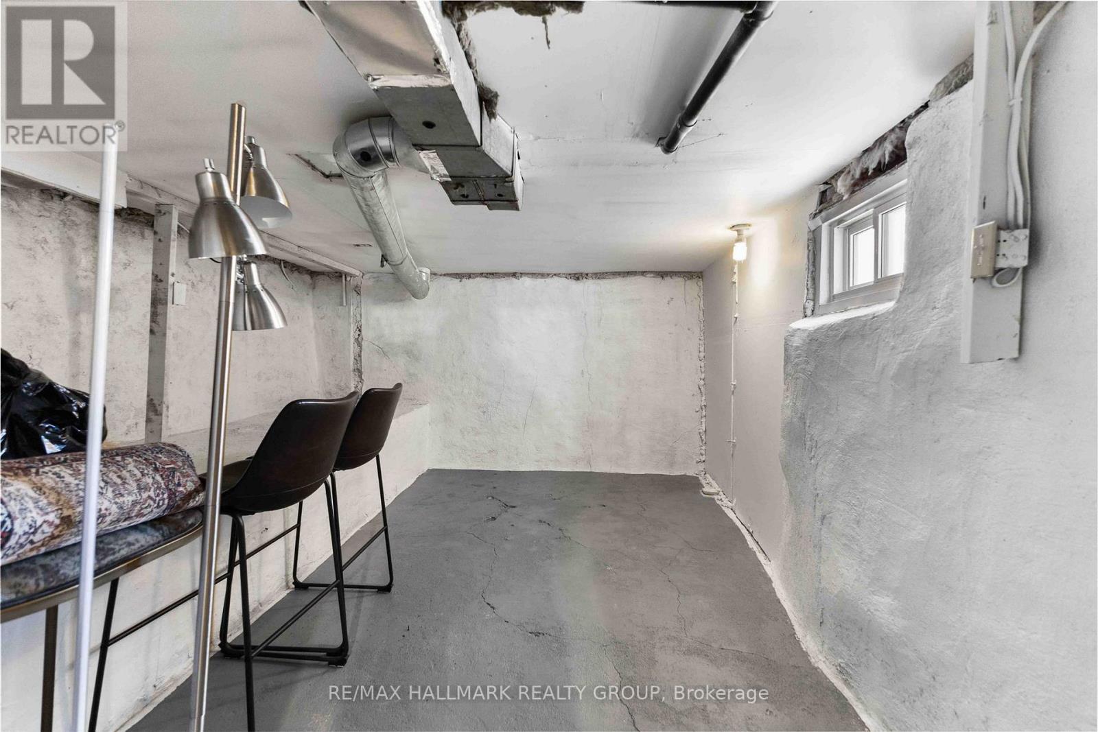 70 Anderson Street, Ottawa, ON - Indoor