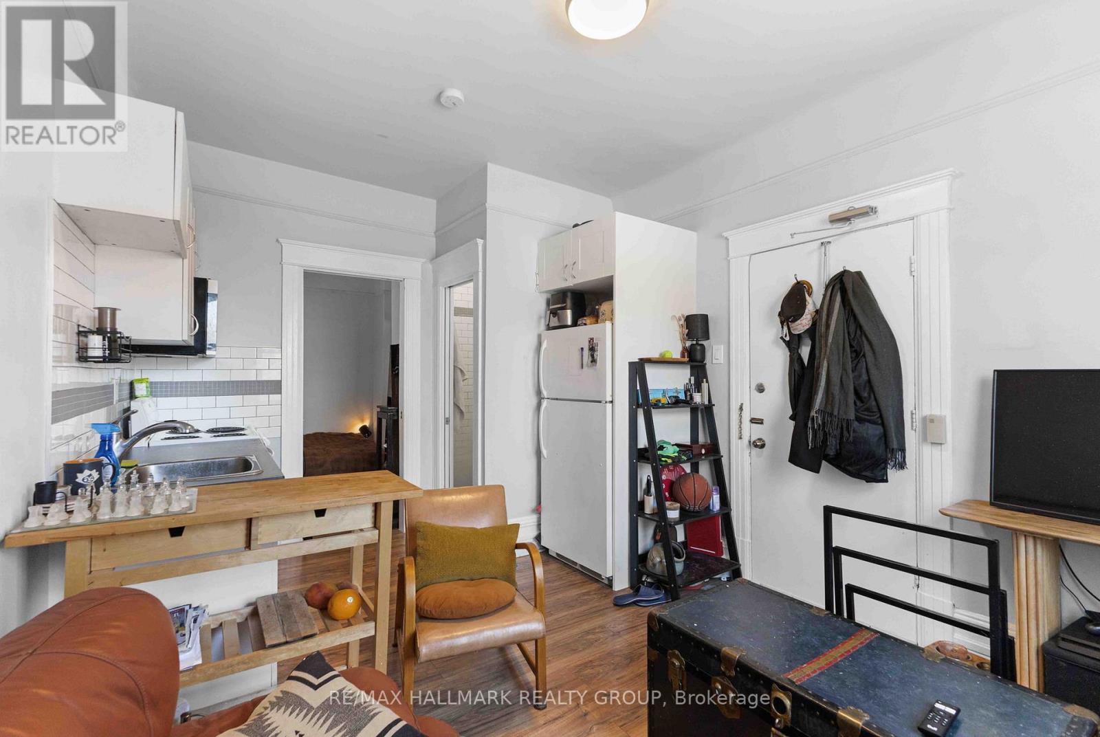 70 Anderson Street, Ottawa, ON - Indoor