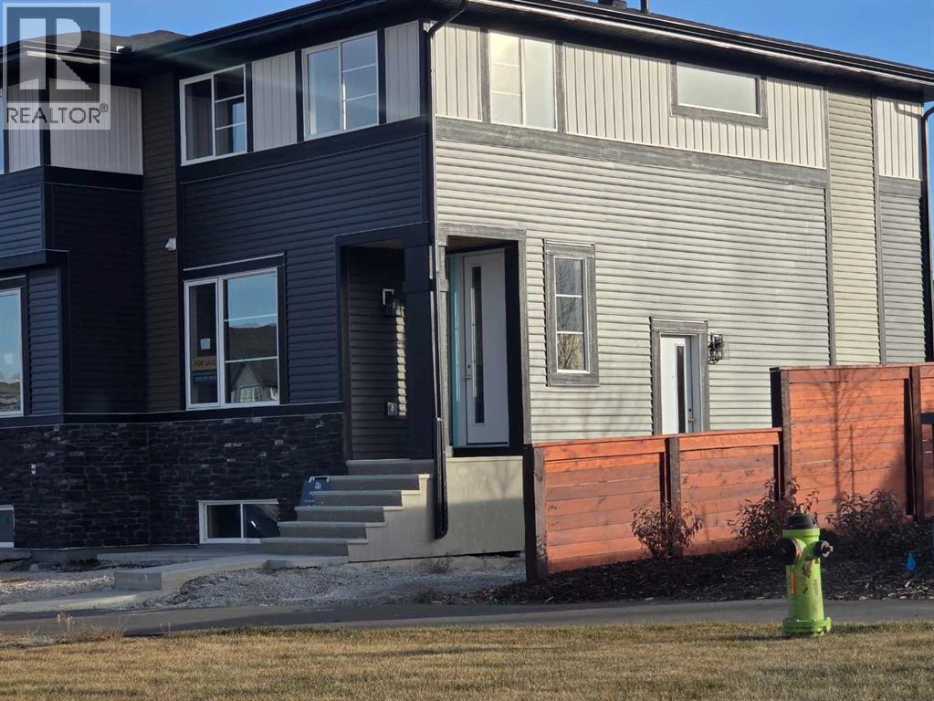 105 Cobbestone Gate Sw, Airdrie, AB - Outdoor