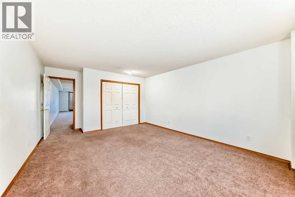 1, 642 Mcdougall Road Ne, Calgary, AB - Indoor Photo Showing Other Room