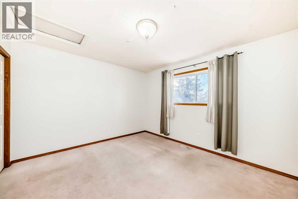 1, 642 Mcdougall Road Ne, Calgary, AB - Indoor Photo Showing Other Room