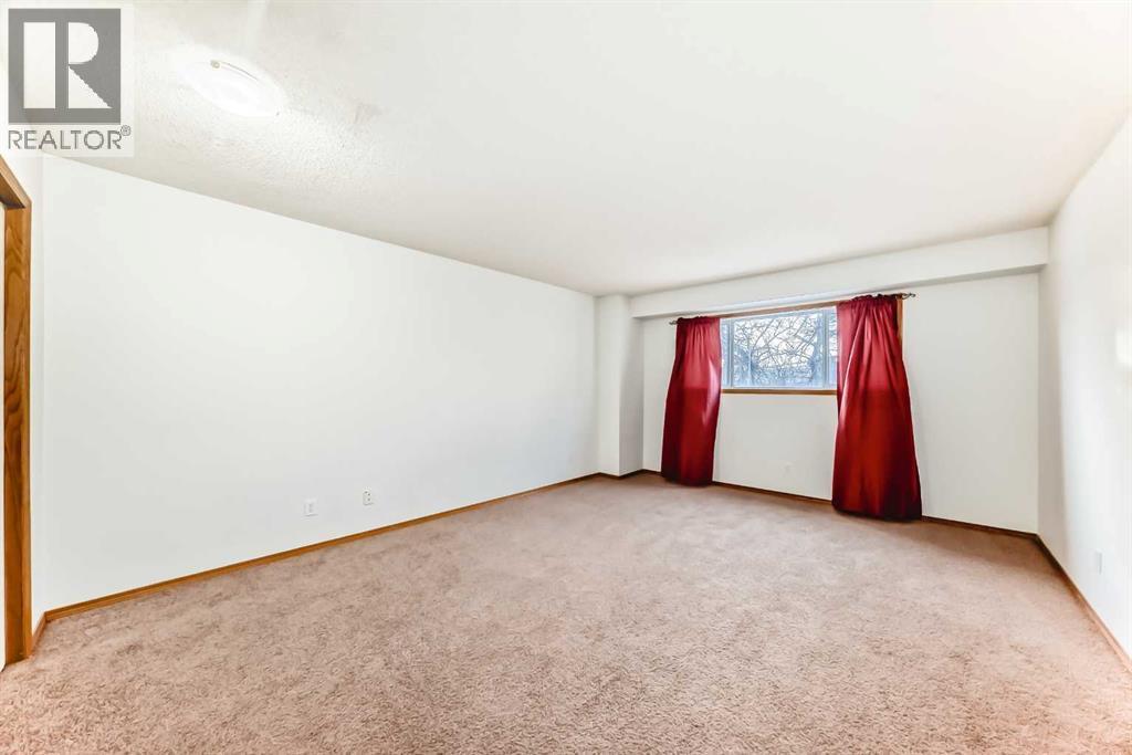 1, 642 Mcdougall Road Ne, Calgary, AB - Indoor Photo Showing Other Room