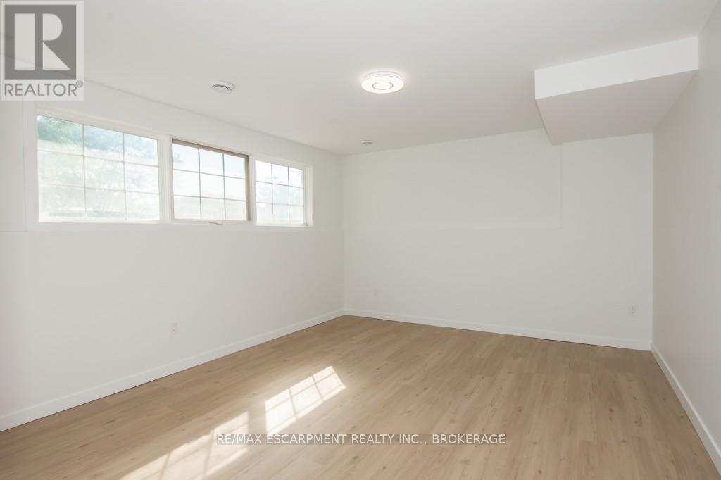 Lower - 6245 Eldorado Avenue, Niagara Falls (West Wood), ON - Indoor Photo Showing Other Room