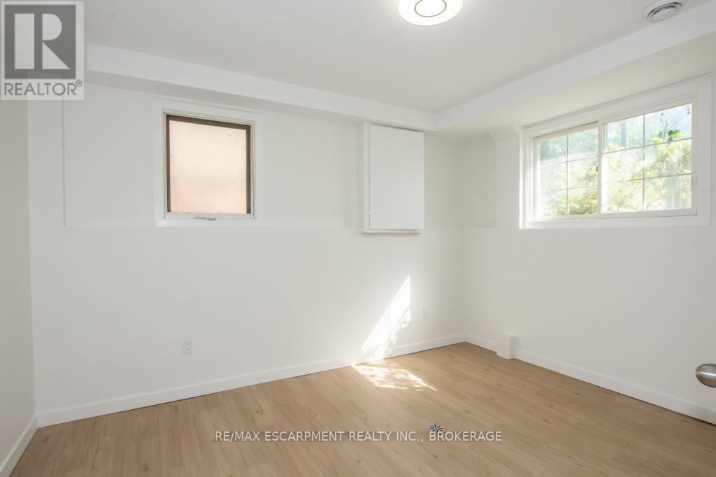 Lower - 6245 Eldorado Avenue, Niagara Falls (West Wood), ON - Indoor Photo Showing Other Room