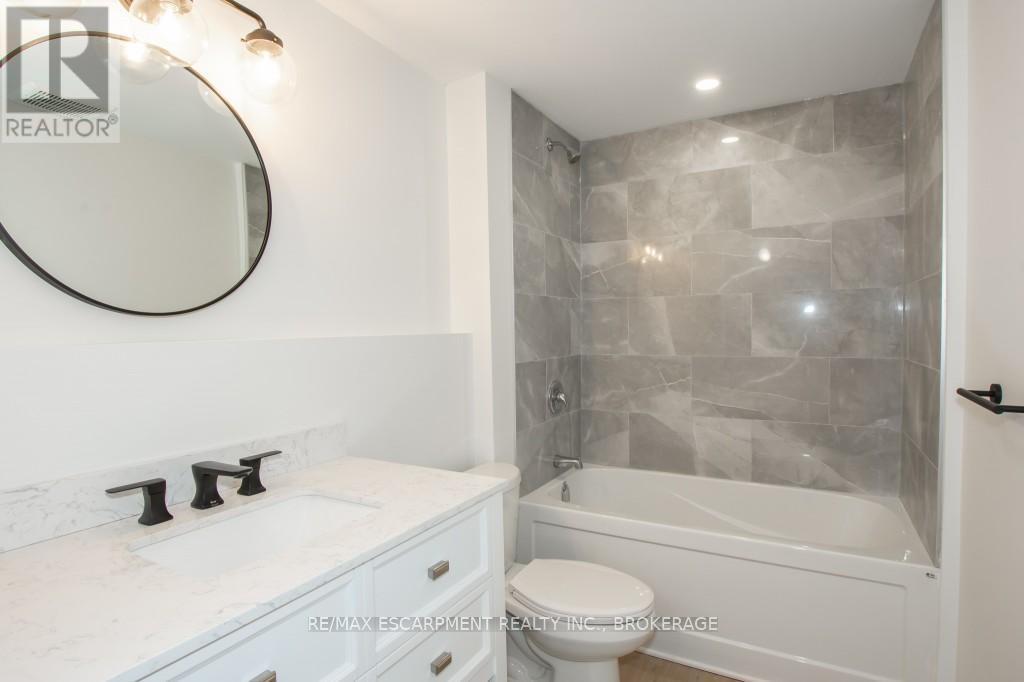 Lower - 6245 Eldorado Avenue, Niagara Falls (West Wood), ON - Indoor Photo Showing Bathroom