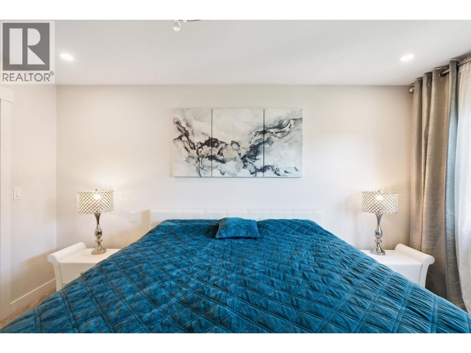 34 1260 Riverside Drive, Port Coquitlam, BC - Indoor Photo Showing Bedroom