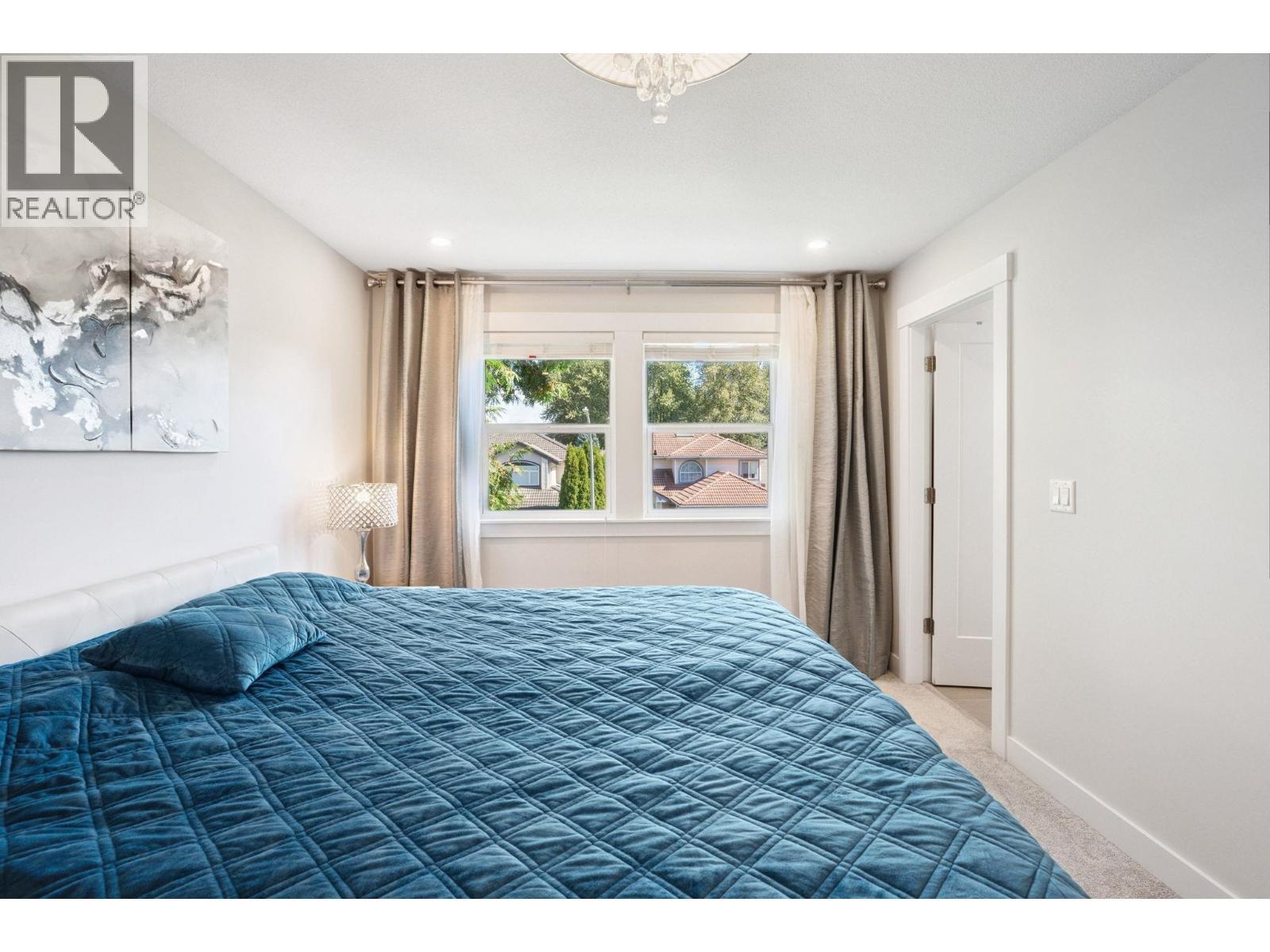 34 1260 Riverside Drive, Port Coquitlam, BC - Indoor Photo Showing Bedroom