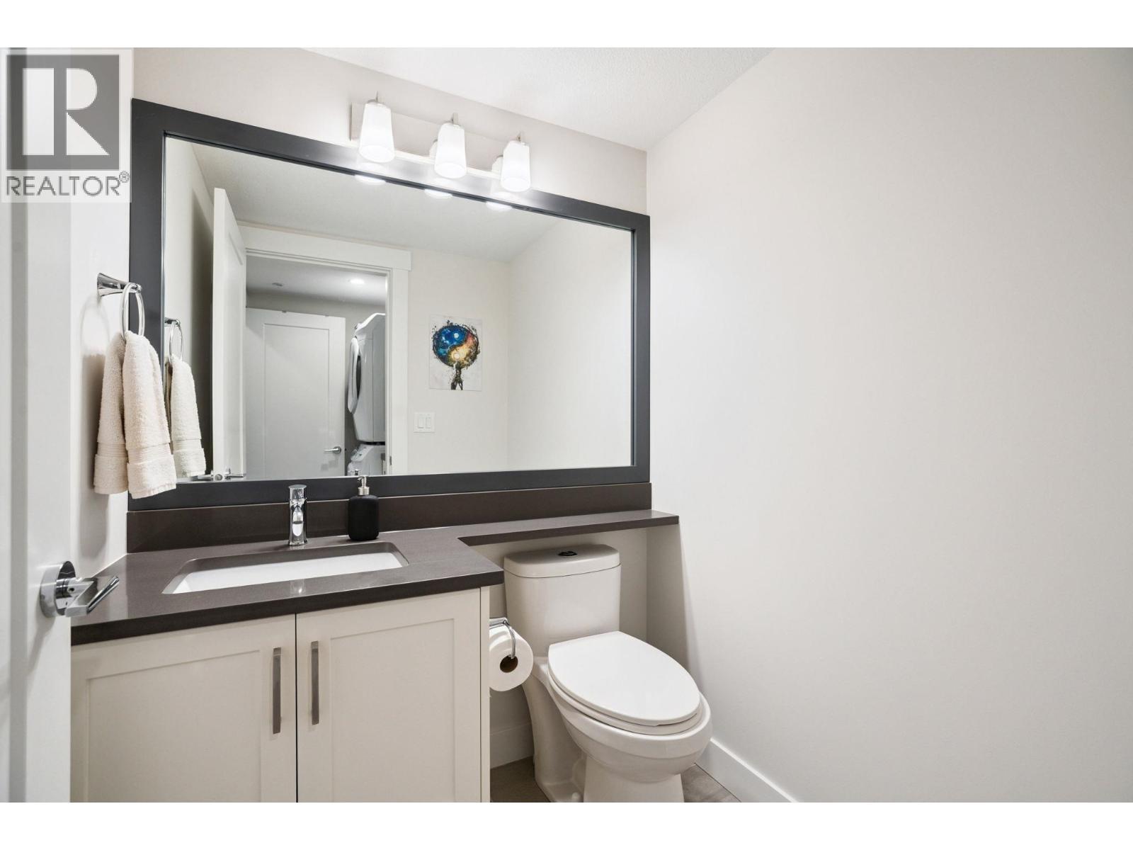 34 1260 Riverside Drive, Port Coquitlam, BC - Indoor Photo Showing Bathroom