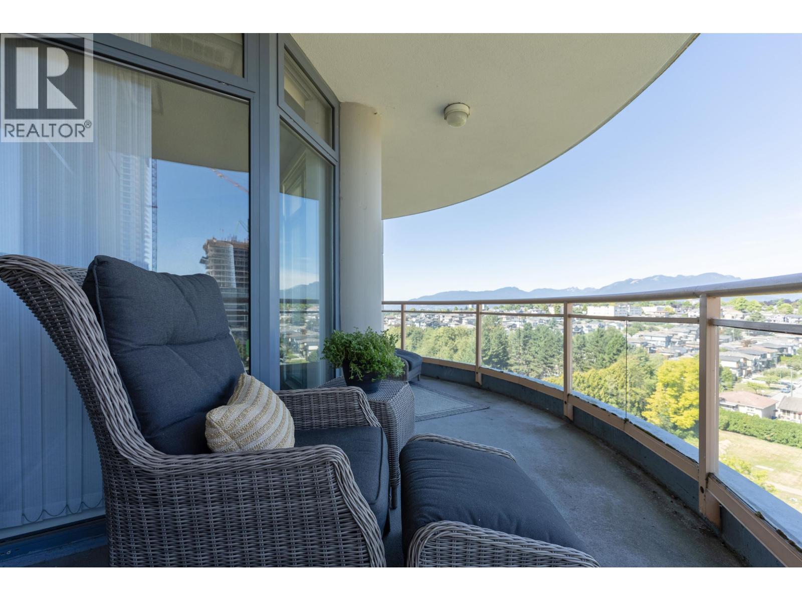1301 4425 Halifax Street, Burnaby, BC - Outdoor With Balcony With Exterior
