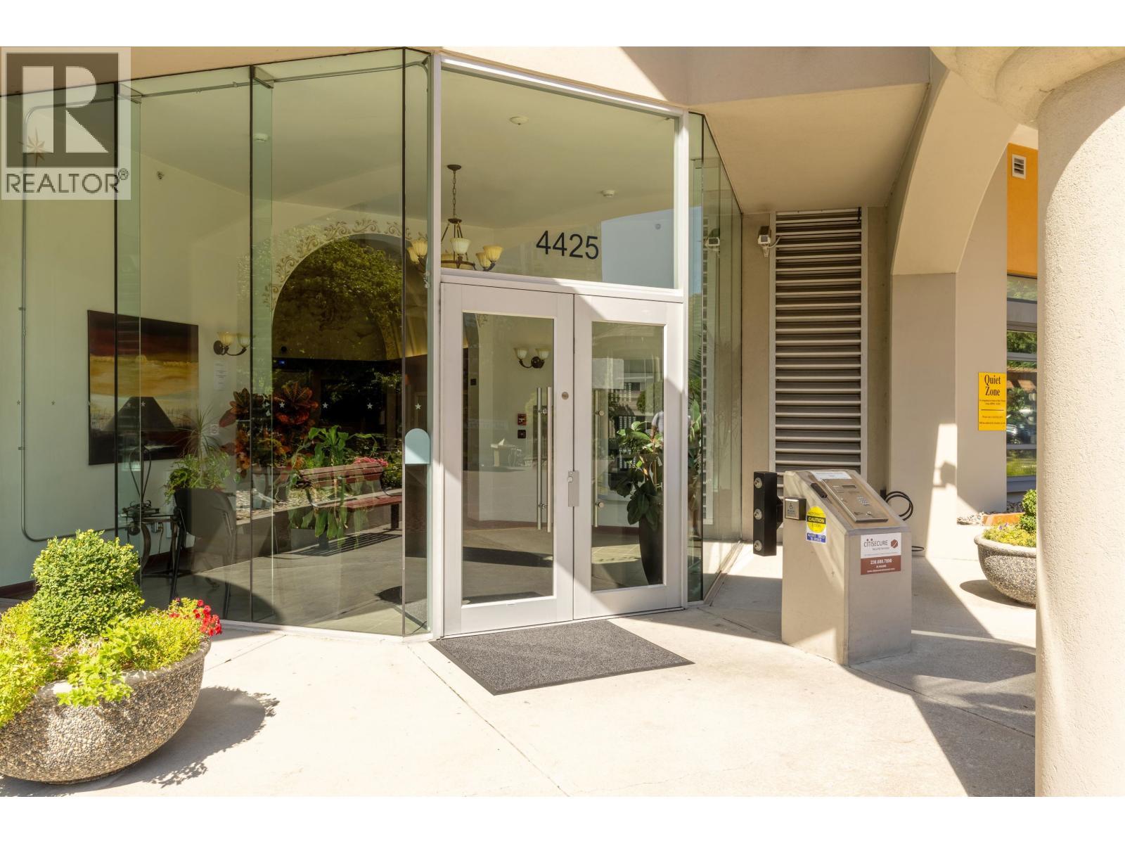 1301 4425 Halifax Street, Burnaby, BC - Outdoor