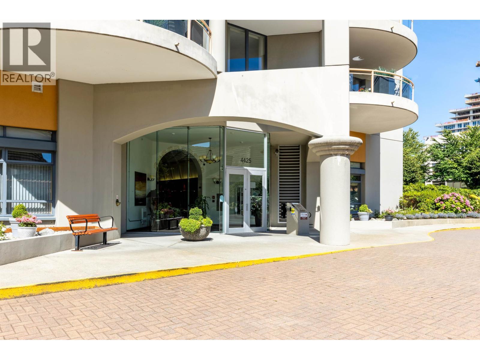 1301 4425 Halifax Street, Burnaby, BC - Outdoor With Balcony