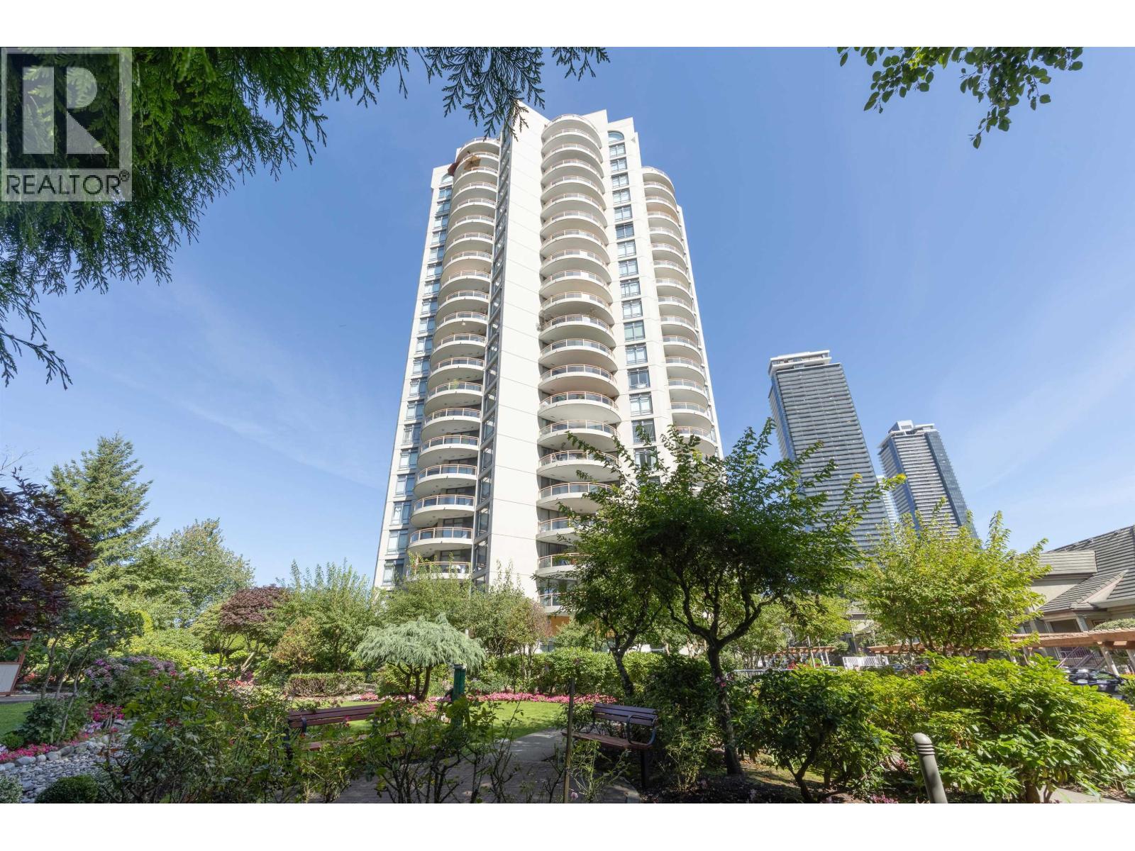 1301 4425 Halifax Street, Burnaby, BC - Outdoor With Facade