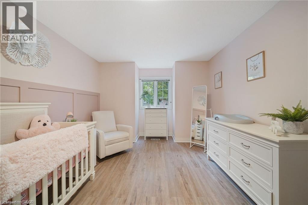 320 Hamilton Drive Unit# 10, Ancaster, ON - Indoor Photo Showing Other Room