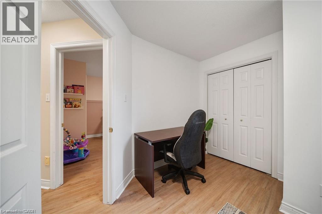 320 Hamilton Drive Unit# 10, Ancaster, ON - Indoor