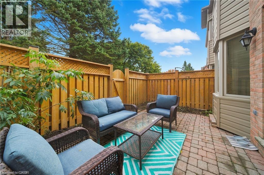 320 Hamilton Drive Unit# 10, Ancaster, ON - Outdoor With Deck Patio Veranda With Exterior