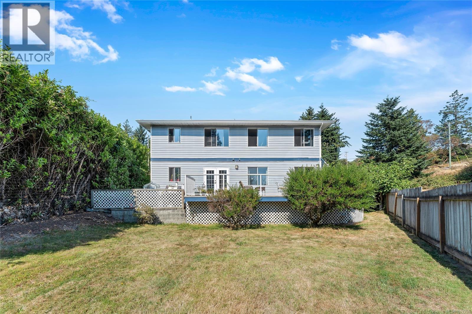 505 Windthrop Rd, Colwood, BC - Outdoor
