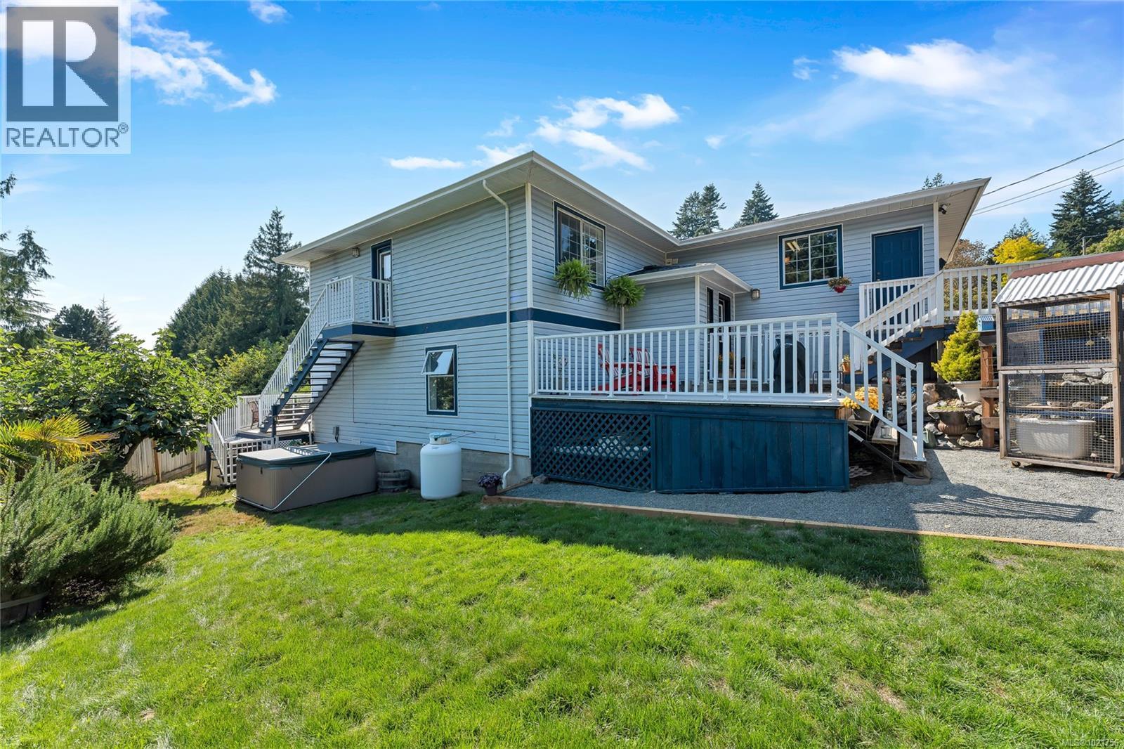 505 Windthrop Rd, Colwood, BC - Outdoor With Deck Patio Veranda